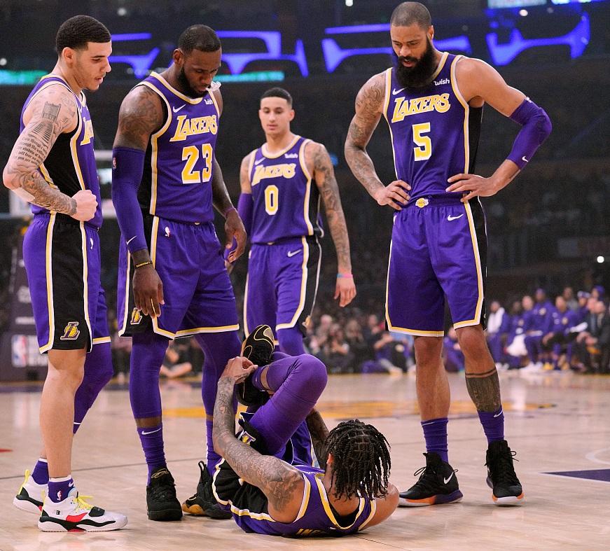  湖人险胜勇士，晋级总决赛在望  