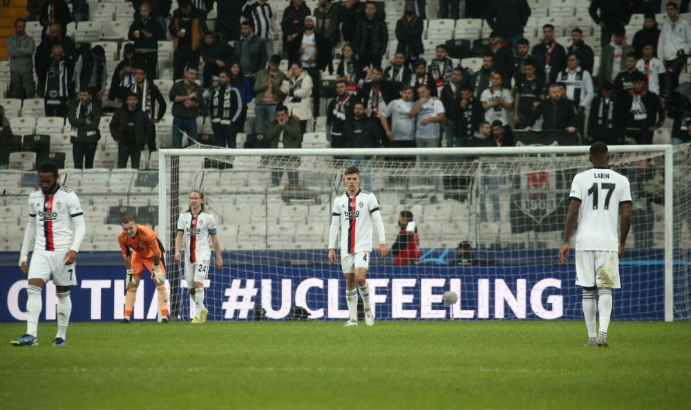  巴黎女足四冠王伟业刷新法国足坛纪录  