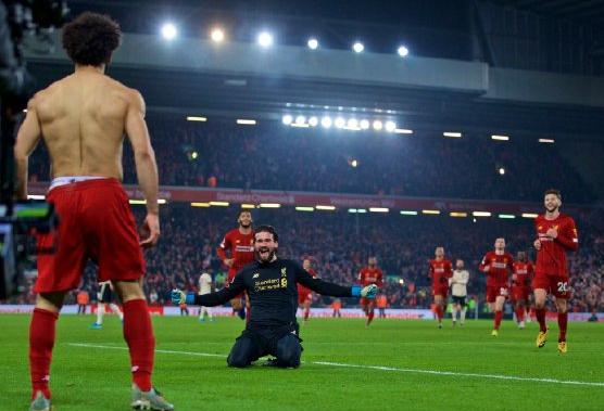  蒙彼利埃定位球战术精妙，连续破门锁定胜局